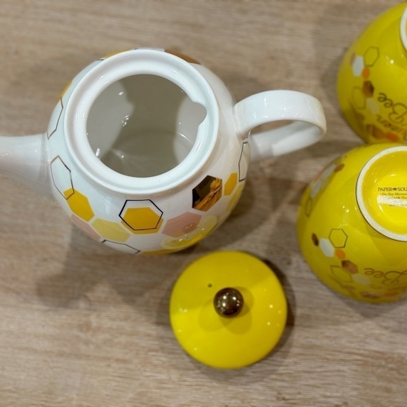 NWOT Paper Source Hello Honey Queen Bee Tea Set Bundle Collection, Set of 5 - Picture 12 of 16